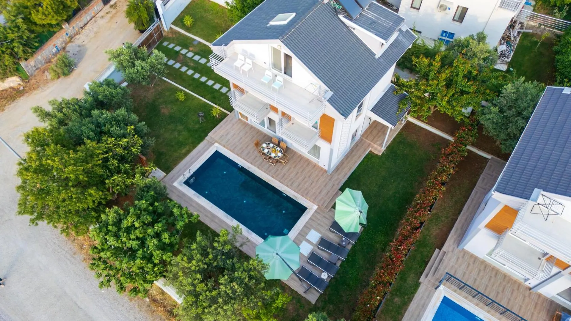 Villa Lidya 3 Bedroom Villa Close To Oeluedeniz Beach Fethiye