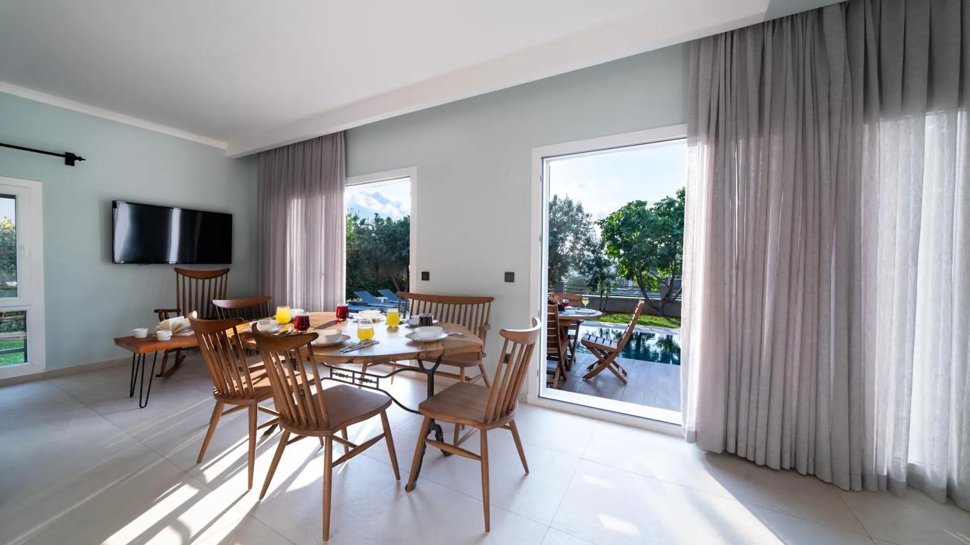 Villa Lidya 3 Bedroom Villa Close To Oeluedeniz Beach Fethiye